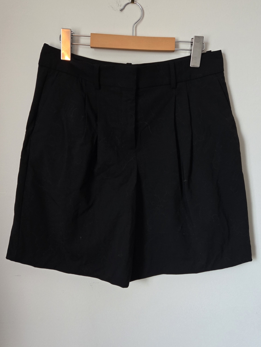 Women's Black Tailored Pleated Bermudas